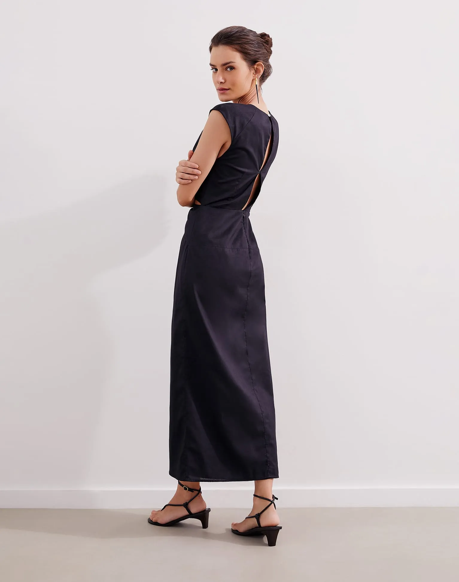 Saori Detail Midi Dress - Black
