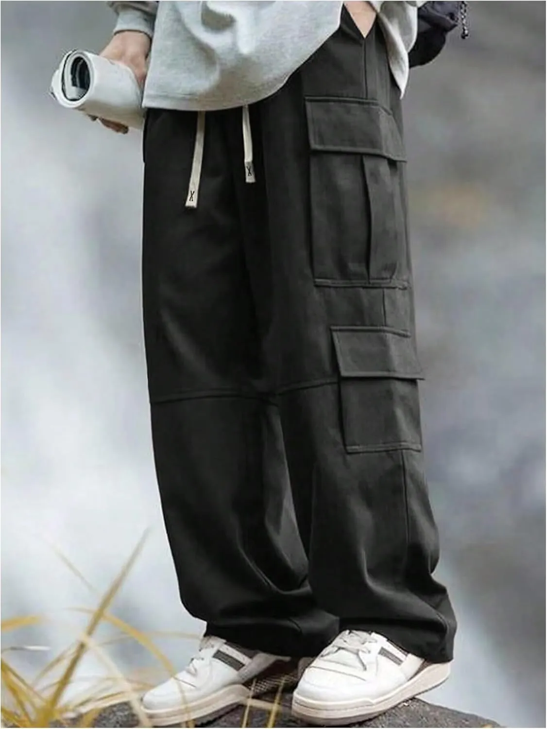 Verdusa Men's Baggy Cargo Pants Drawstring Elastic Waist Flap Pockets Loose Pants