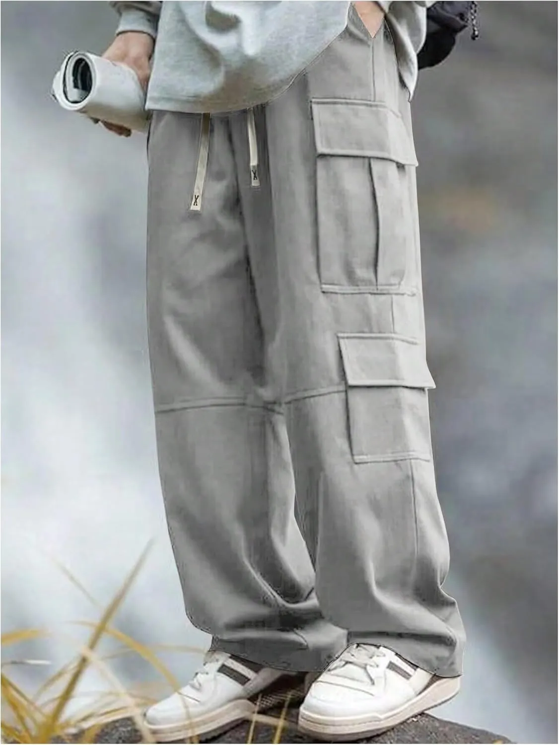 Verdusa Men's Baggy Cargo Pants Drawstring Elastic Waist Flap Pockets Loose Pants