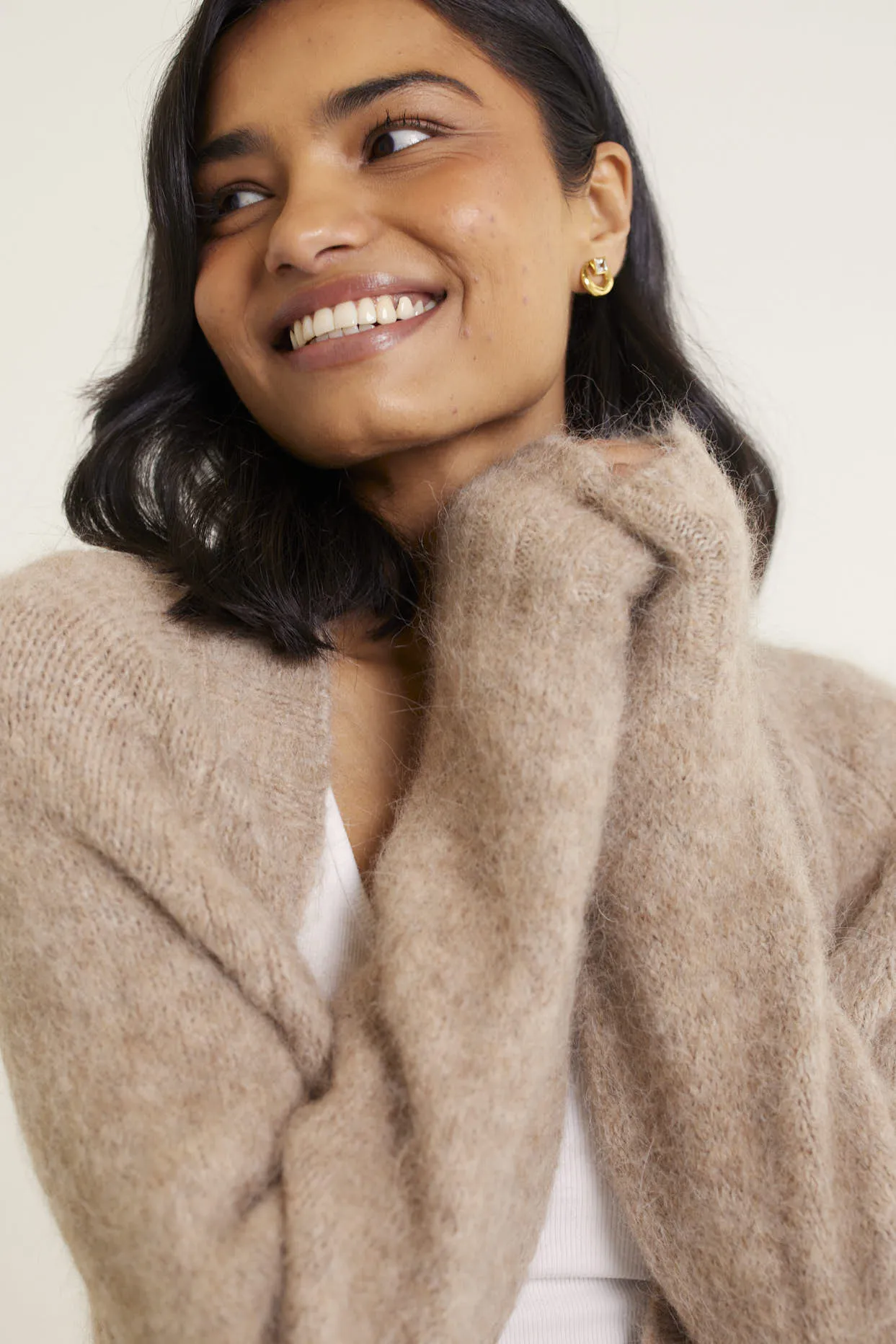 Williamsburg Brushed Alpaca Cardi In Oatmeal